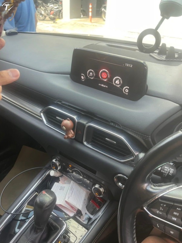 Car image 7