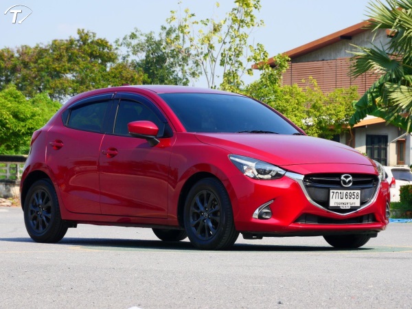 Car image 2